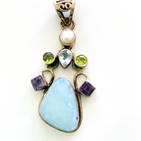 Semi Precious Stone and Sterling Silver Pendant - Picture 4 of 6